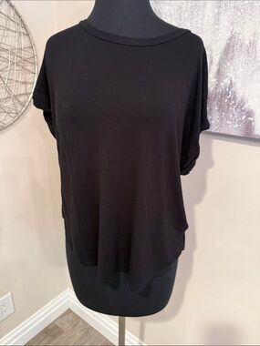 Rebel Society Black Tee Size Large